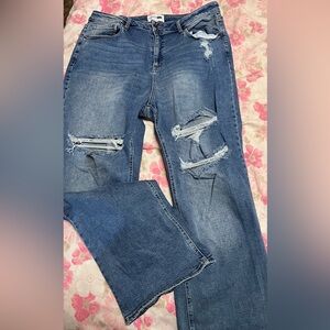 Women’s size 14 plus Fashion Nova Remi Ripped Stretch Baggy Jeans